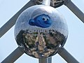 Smurf op het Atomium in 2018