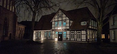 Nienburg Gemeindehaus St.Martin 2301232130.jpg