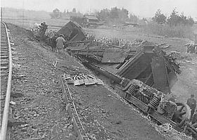 Vue du site de l'accident, après le déraillement