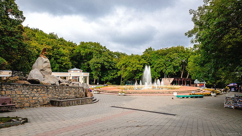 File:Железноводский парк - panoramio (15).jpg