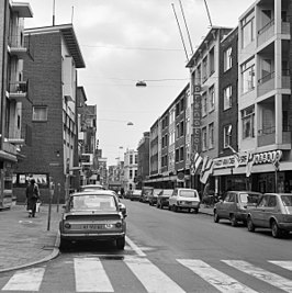 De Stoeldraaierrstraat, vanaf de Zwanestraat richting Akerkhof, 1980