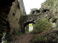 Blick durch den Zugang zur Oberburg durch den „Österreichischen Zwinger“