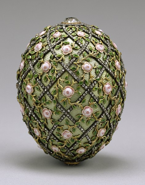 File:House of Fabergé - Rose Trellis Egg - Walters 44501 (cropped).jpg