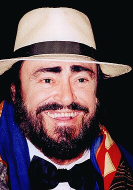 Pavarotti in 2001