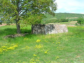 Dolmen de Unsac view 4