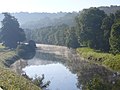 Rivero Aulne kanalizita apud Châteauneuf-du-Faou 1(kanalo inter Nantes kaj Brest)