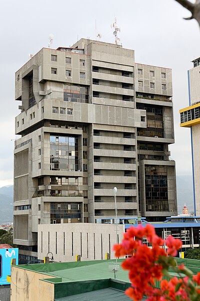 File:Edificio Jenaro Valverde Marín.jpg