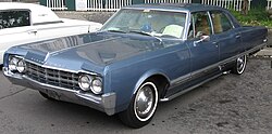 Oldsmobile 98 (1965)