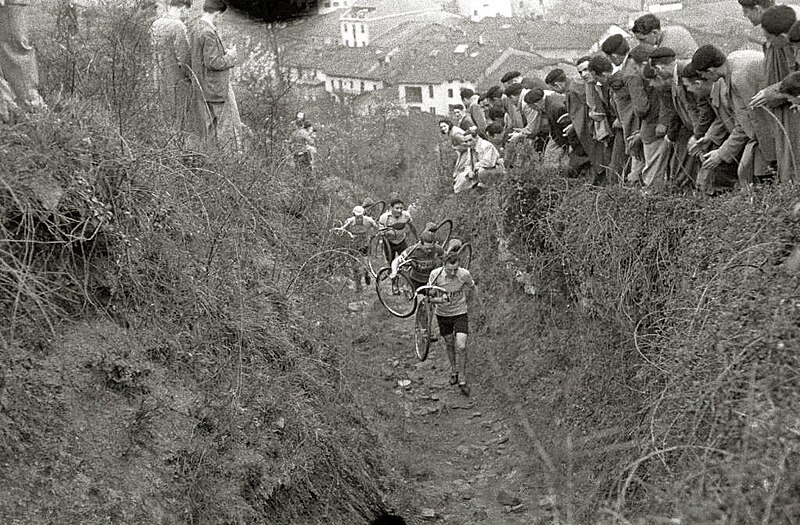 File:Campeonato de España de ciclocross celebrado en la localidad de Oñati (19 de 20) - Fondo Car-Kutxa Fototeka.jpg