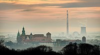 Wawel before sunrise; in the background power station "Łęg". Author: Jar.ciurus