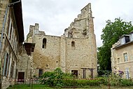 Vestiges du donjon du château de Clermont