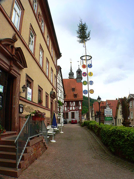 File:Freudenberg Stadthaus.jpg