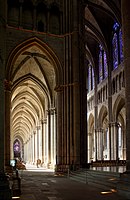 6. Intérieur de la Cathédrale Notre-Dame de Reims Author: GVR