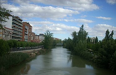 Río Carrión a su paso por Palencia.