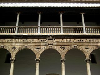 Patio de los Mármoles.