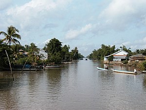 Kênh ở Chợ Gạo ra sông Mekong