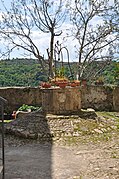 Squillace pozzo in giardino di palazzo nobiliare.jpg