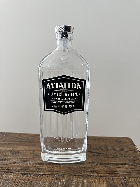 File:Aviation American Gin 01.jpg