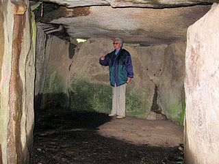 Grabkammer des Dolmen von Mane Lud bei Locmariaquer, Morbihan