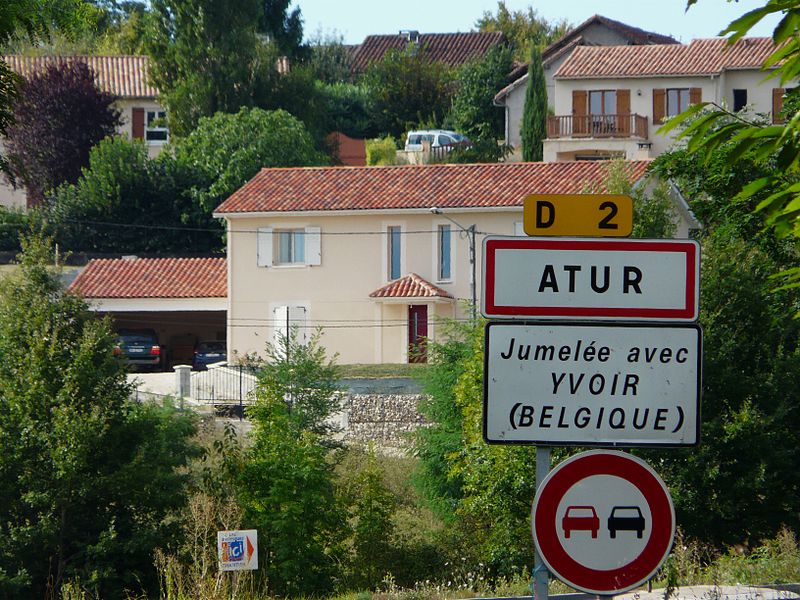 File:Atur panneau.JPG