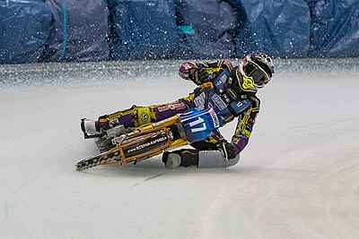 Ice speedway