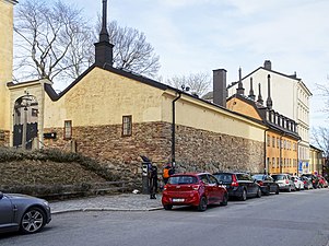 Grinden till bakgården och magasinet vid Högbergsgatan.