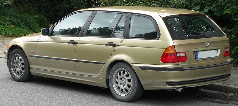 File:BMW 318i touring (E46) rear.jpg