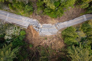 2022–2023 California floods