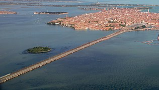 Pont de la Liberté (Ponte della Libertà).