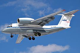 Antonov An-72 (RF-72016).jpg