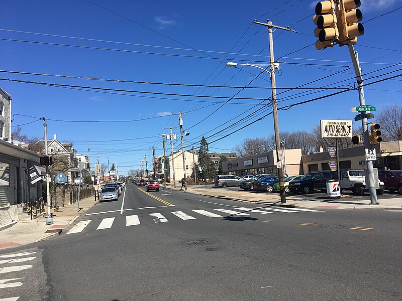 File:Ridge Avenue NB past Fountain Street Philadelphia.jpeg