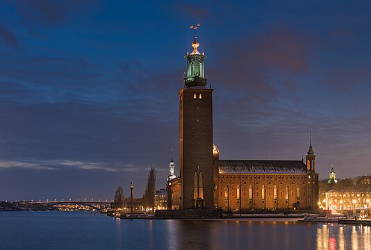 Stockholms Stadshuset (city hall), Västerbron in the background.