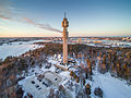 Kaknästurm mit Sendergebäude am Boden