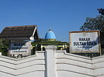 Makam Sultan Adam