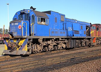 No. 35-060 in Spoornet blue livery and without a saddle hood, Bellville, Cape Town, 26 April 2009