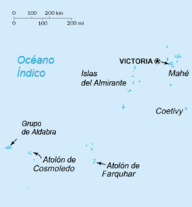 Mapa de las Islas Exteriores, mostrando las islas Interiores (alrededor de Mahé) y las Exteriores (islas Amirante, Coëtivy, atolón Farquhar, Cosmoledo y Aldabra)