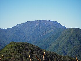 両神山