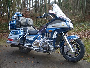 Honda Gold Wing GL1200 Full-Dresser