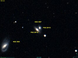 NGC 2957A (rechts)