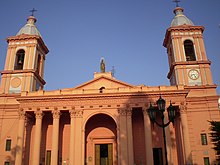 Catedral de Catamarca Argentina frente.jpg