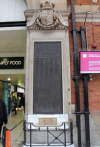 London Victoria railway station in 2014