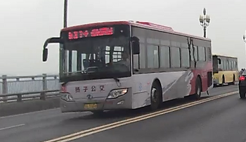 在南京运营的 NJL6129GN5