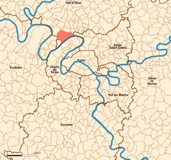 Location (in red) within Paris inner and outer suburbs