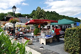 Fête du gâteau à la broche sur la place communale