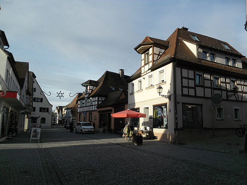 File:Hauptstraße 32 und 34 Herzogenaurach.JPG