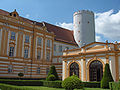 Outer courtyard with Babenberg tower