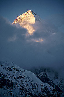 Peak of Khan Tengri at sunset.jpg