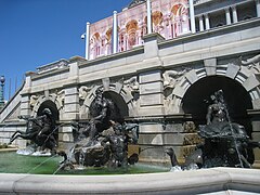 La fuente de la corte de Neptuno, 1897–98, por Roland Hinton Perry