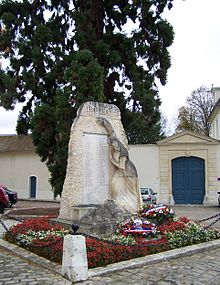 Le monument aux morts.