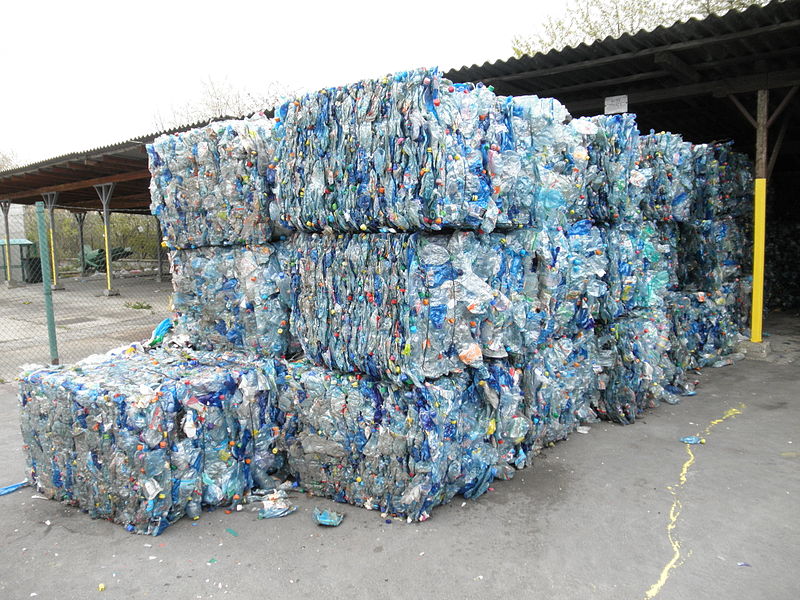 File:Bales of PET bottles 3.jpg